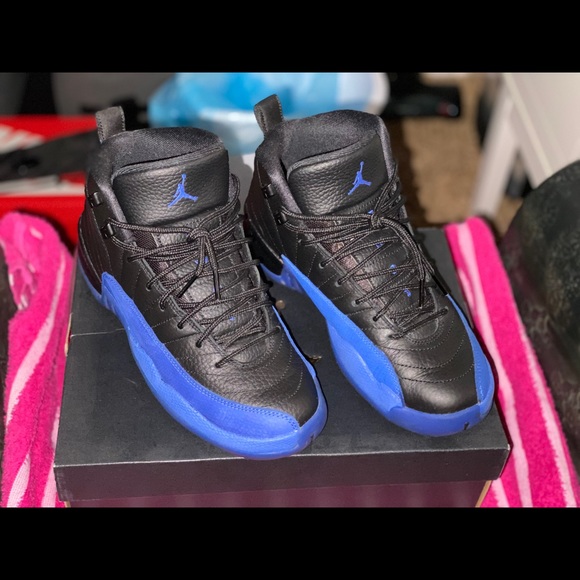 Jordan 12s royal games size 6.5y - Picture 3 of 5